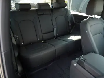 LAND ROVER Defender 90 D200 AWD S  Panorama Head up Display