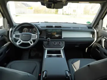 LAND ROVER Defender 90 D200 AWD S  Panorama Head up Display