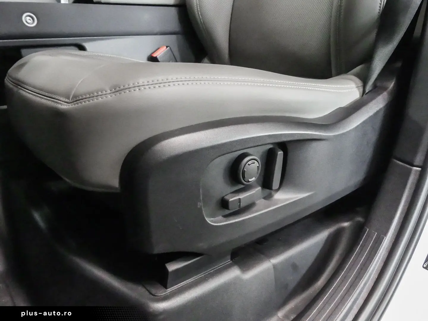 LAND ROVER Defender 110 X-Dynamic SE D200 Mild-Hybrid EU6d