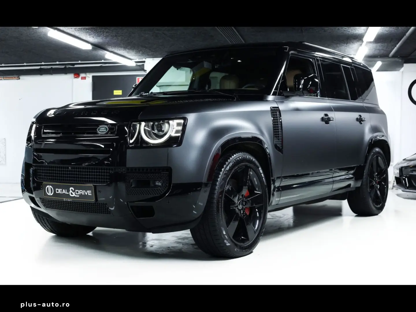 LAND ROVER Defender 110 P425 X AWD XPEL MAT BLACK PACK AHK