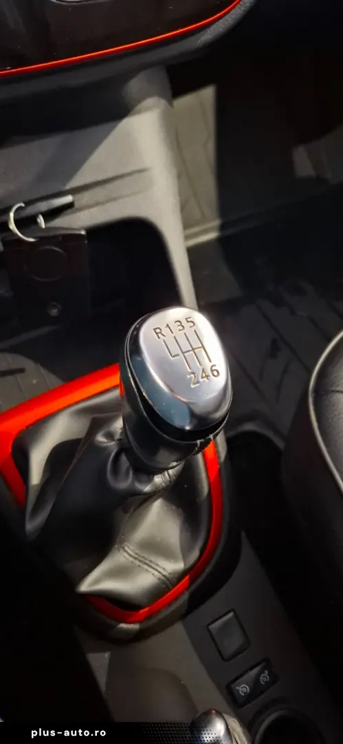 RENAULT CAPTUR 1.5 dCi 90CP Intens EDC