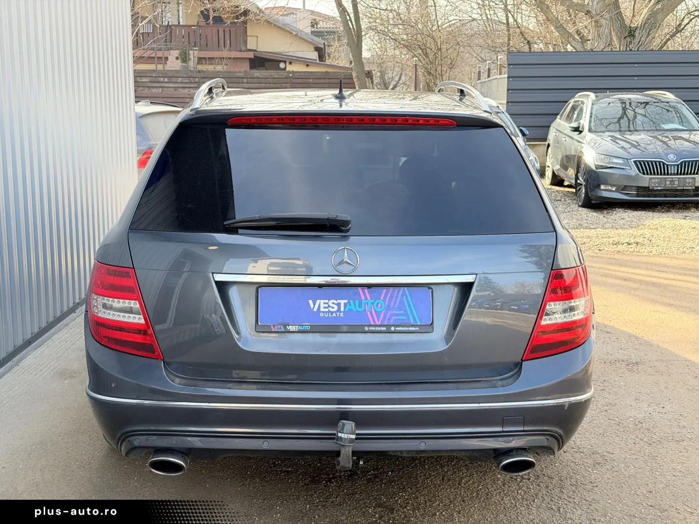 Mercedes-Benz C Gen-W204-2007-2015