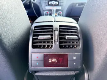 Mercedes-Benz C Gen-W204-2007-2015