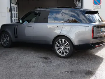 LAND ROVER Range Rover 3.0 D350 HSE LWB  LOW KMS