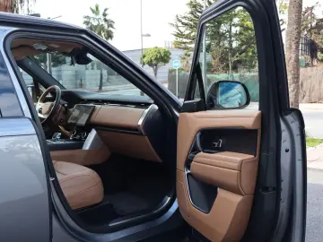 LAND ROVER Range Rover 3.0 D350 HSE LWB  LOW KMS