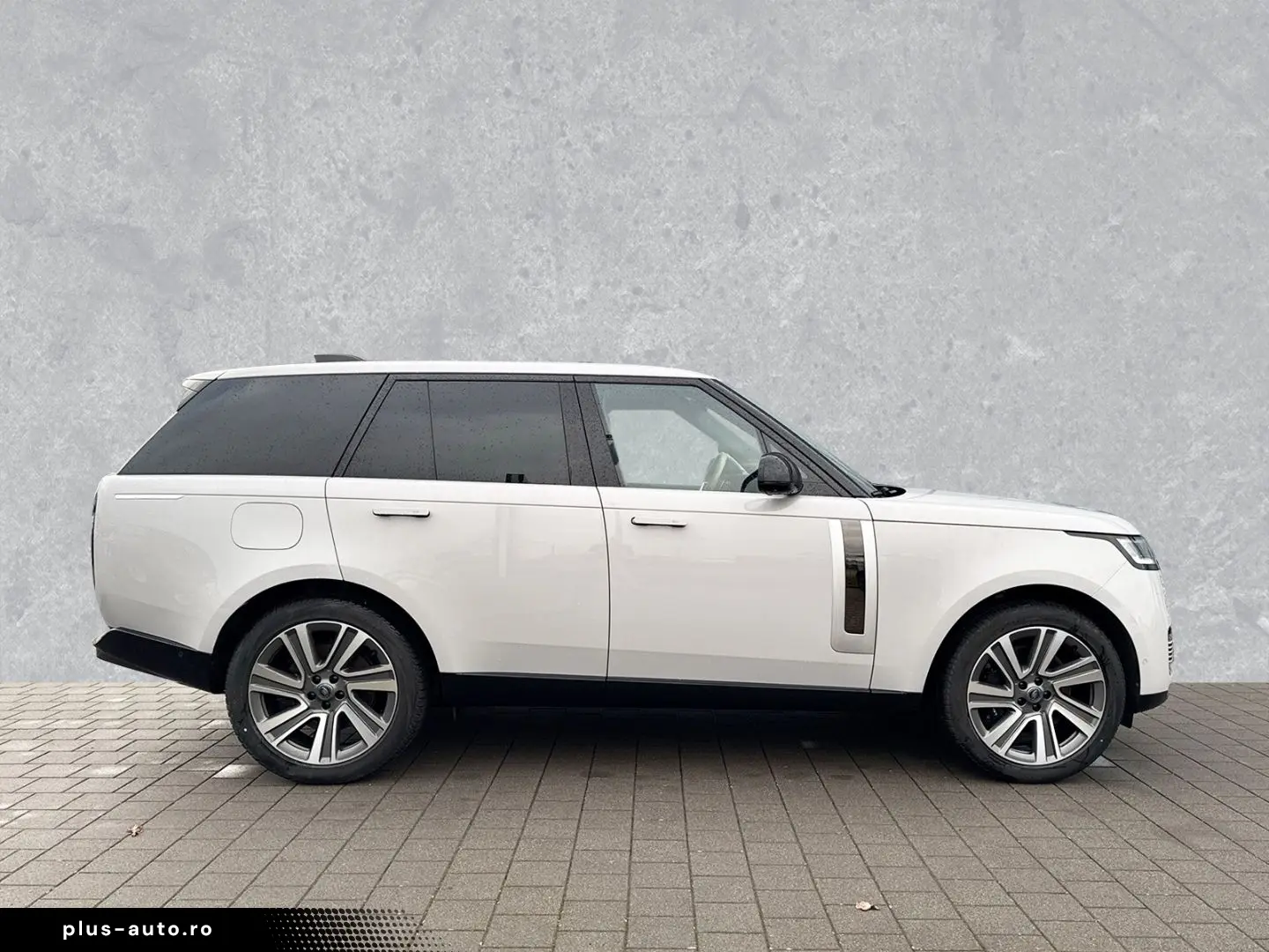 LAND ROVER Range Rover P615 SV AHK Paket Secure TrackerPro