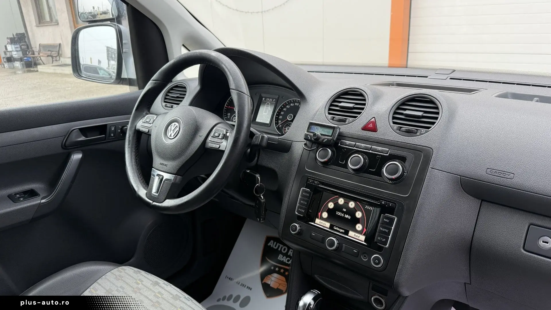 Volkswagen Caddy 1.6 TDI 102CP Automata 2011 Euro 5