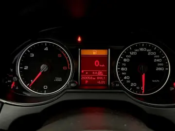 Audi Q5 2.0 TDI QUATTRO 163CP Automata 2011 Euro 5