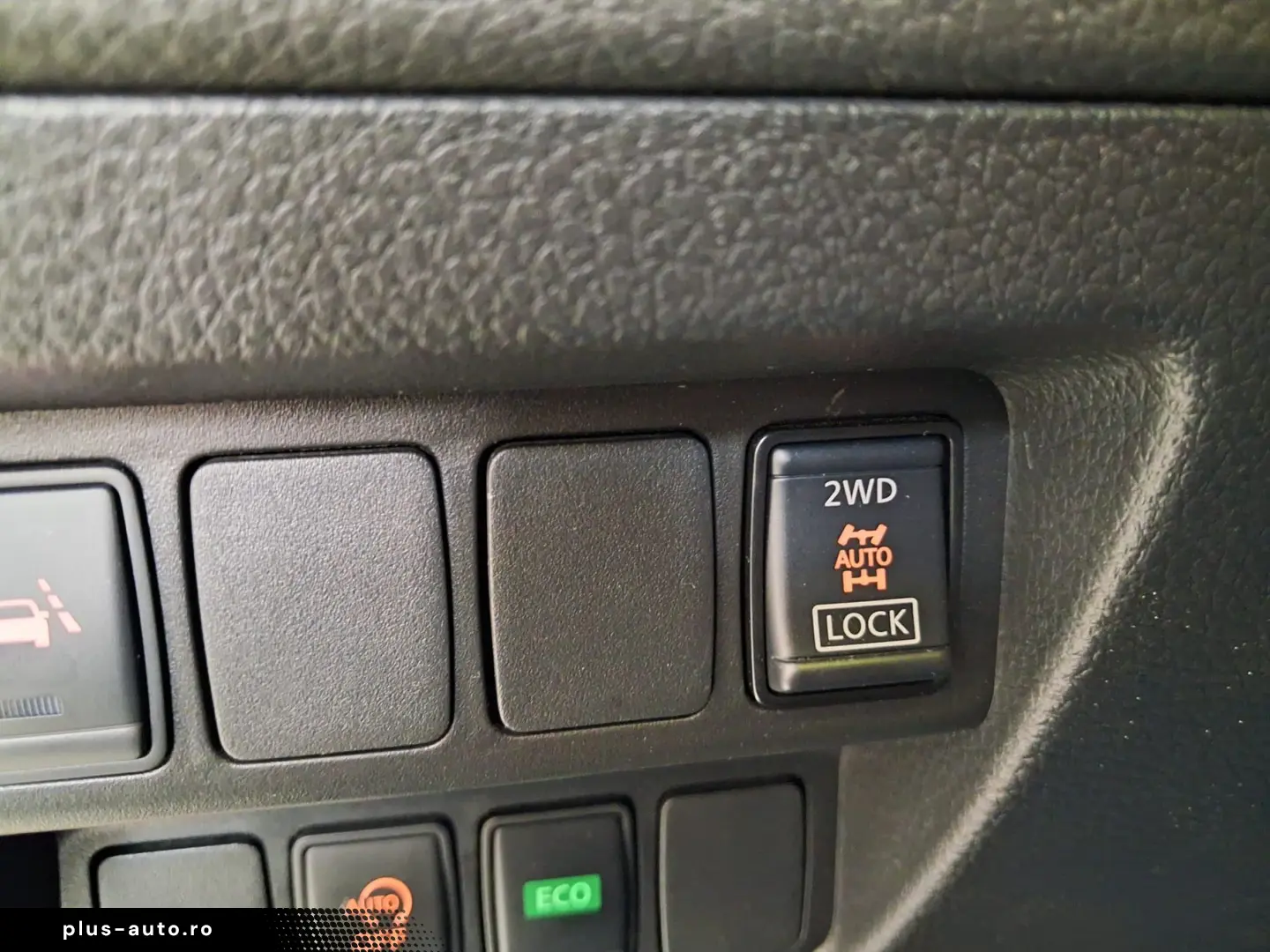 Nissan Qashqai 1.7 d 150 cp 4x4 automat Impecabil