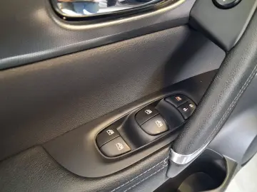 Nissan Qashqai 1.7 d 150 cp 4x4 automat Impecabil