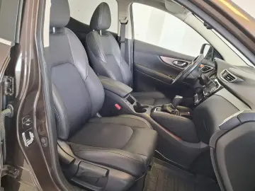 Nissan Qashqai 1.7 d 150 cp 4x4 automat Impecabil