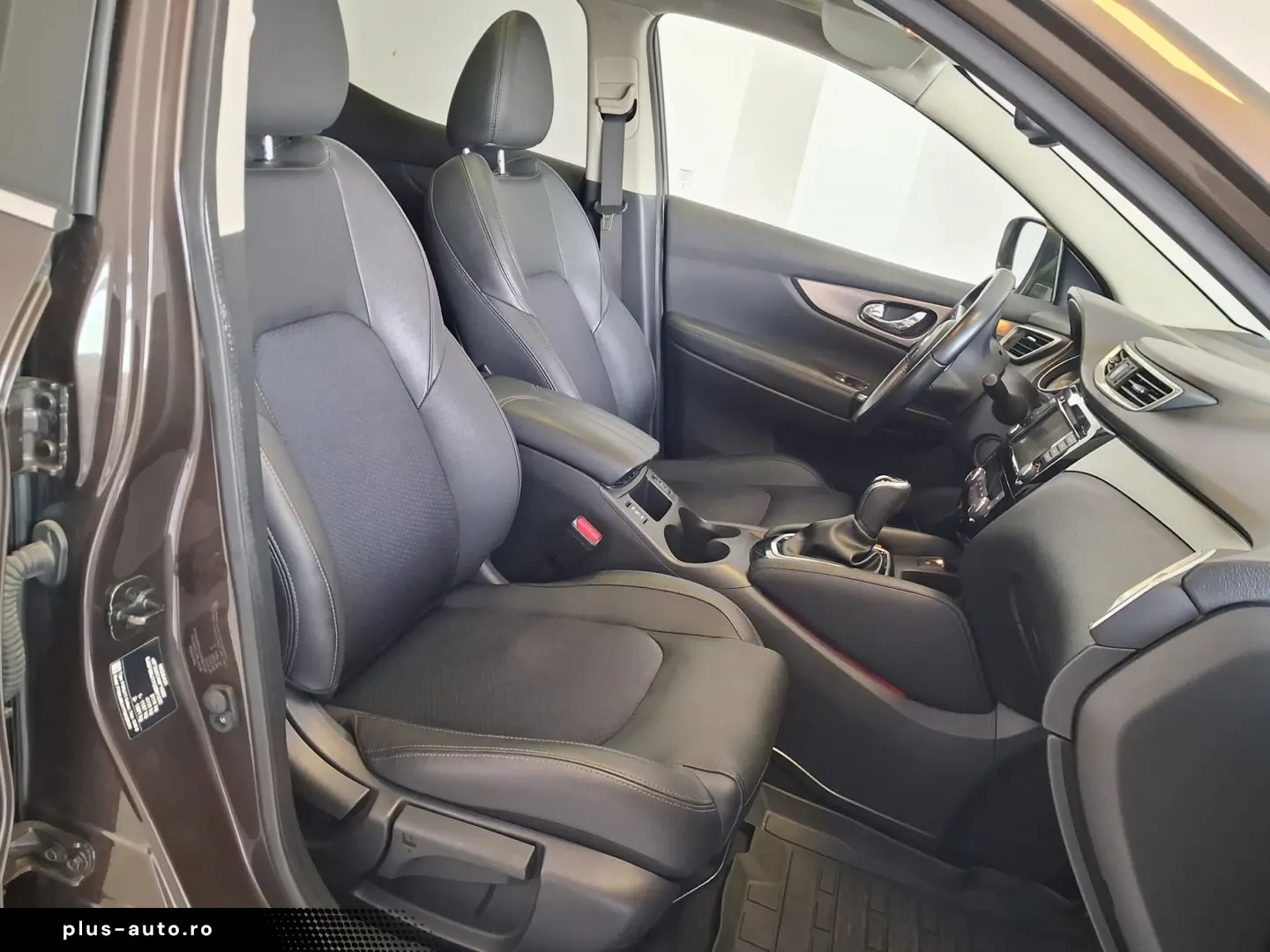 Nissan Qashqai 1.7 d 150 cp 4x4 automat Impecabil