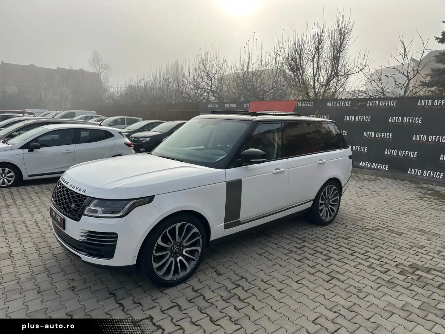 Land-Rover Range-Rover