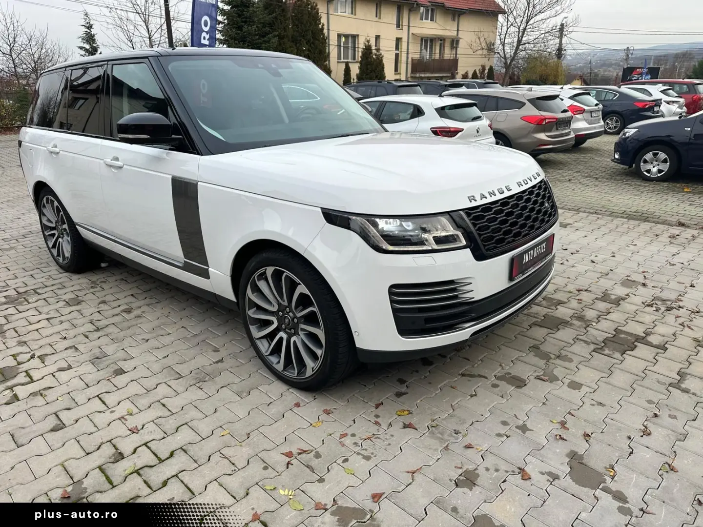 Land-Rover Range-Rover