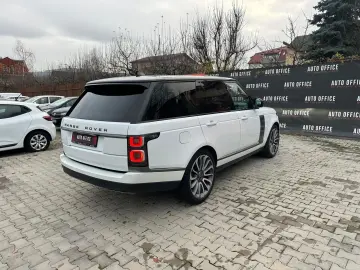 Land-Rover Range-Rover