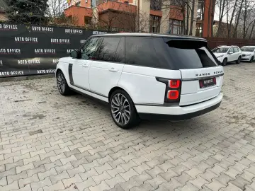 Land-Rover Range-Rover