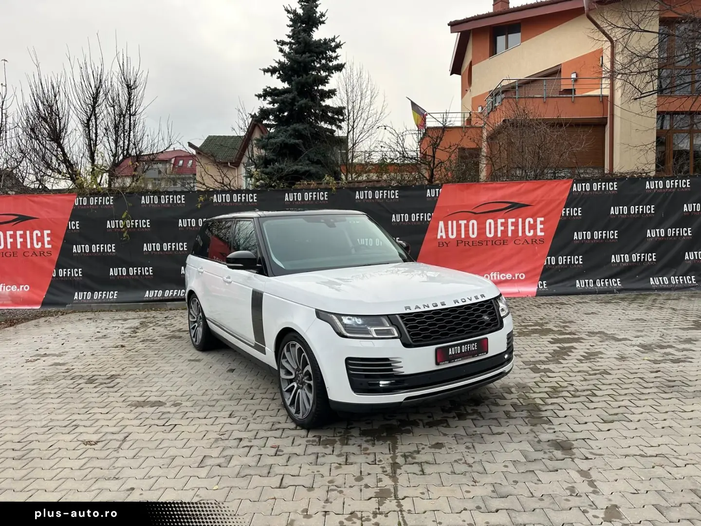 Land-Rover Range-Rover