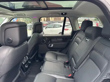 Land-Rover Range-Rover