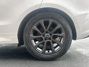 LAND ROVER Range Rover Sport D300 Dynamic SE