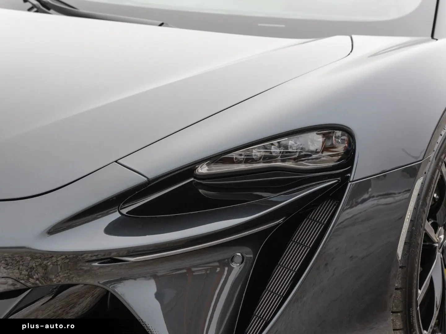 MCLAREN Artura    Vision   Black Pack   1890 Euro mtl.