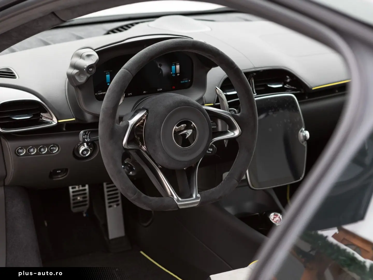 MCLAREN Artura    Vision   Black Pack   1890 Euro mtl.