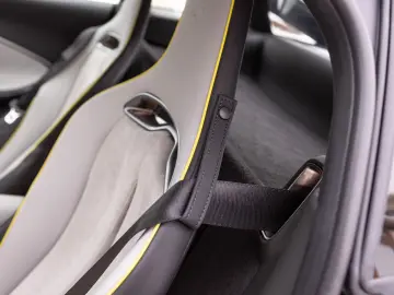 MCLAREN Artura    Vision   Black Pack   1890 Euro mtl.