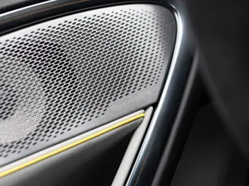 MCLAREN Artura    Vision   Black Pack   1890 Euro mtl.