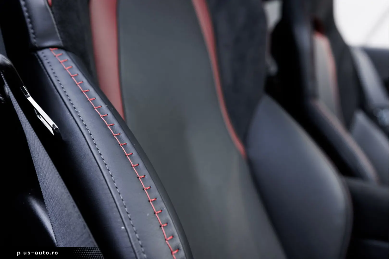 MCLAREN GT 4.0 V8   Ceramic   Electrochromic   Black Pac