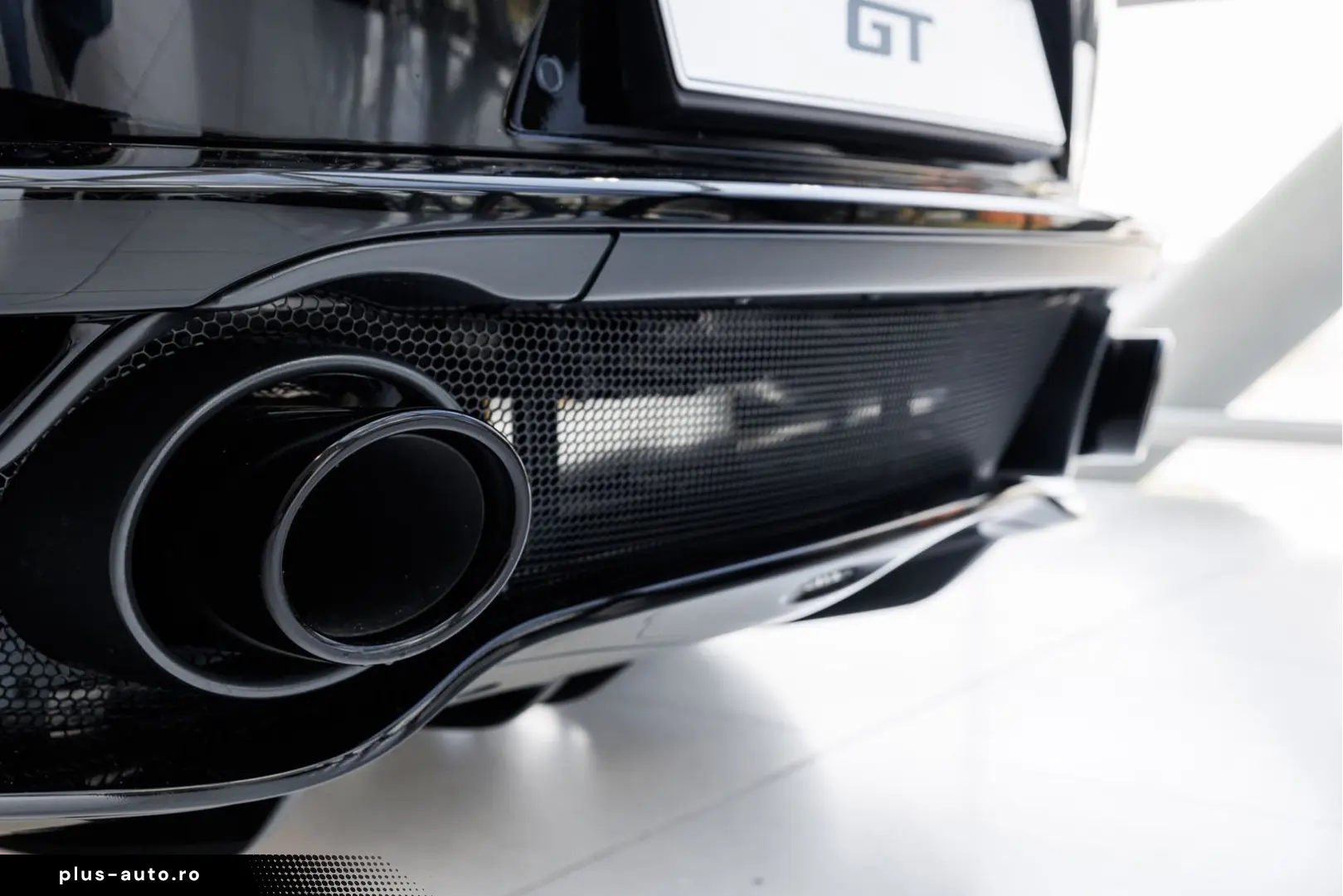 MCLAREN GT 4.0 V8   Ceramic   Electrochromic   Black Pac