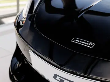 MCLAREN GT 4.0 V8   Ceramic   Electrochromic   Black Pac