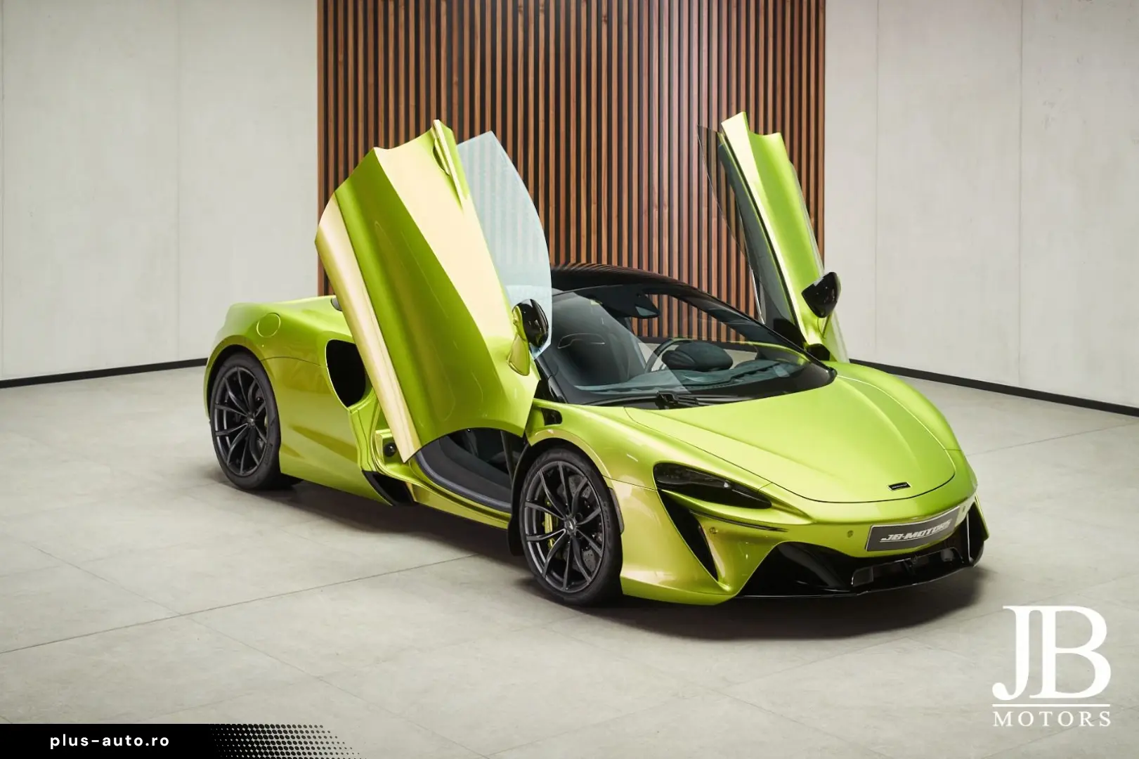 MCLAREN Artura