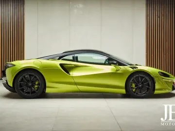 MCLAREN Artura