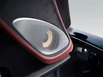 MCLAREN GT   Bowers & Wilkins   Sports Exhaust