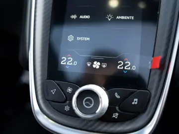 MCLAREN GT   Bowers & Wilkins   Sports Exhaust