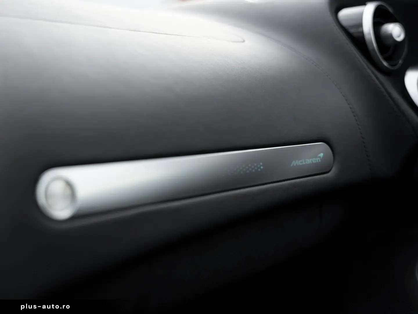 MCLAREN GT   Bowers & Wilkins   Sports Exhaust