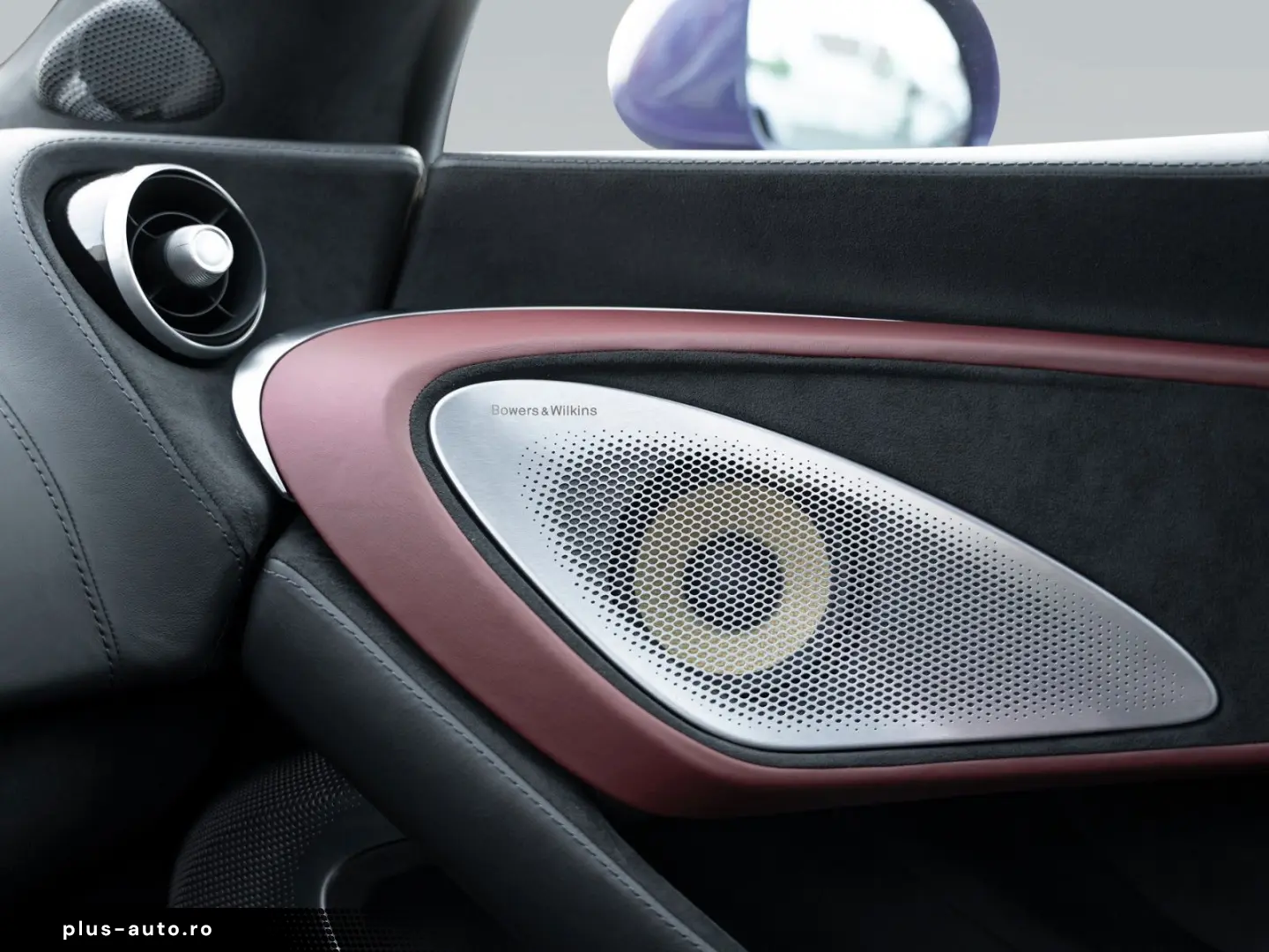 MCLAREN GT   Bowers & Wilkins   Sports Exhaust