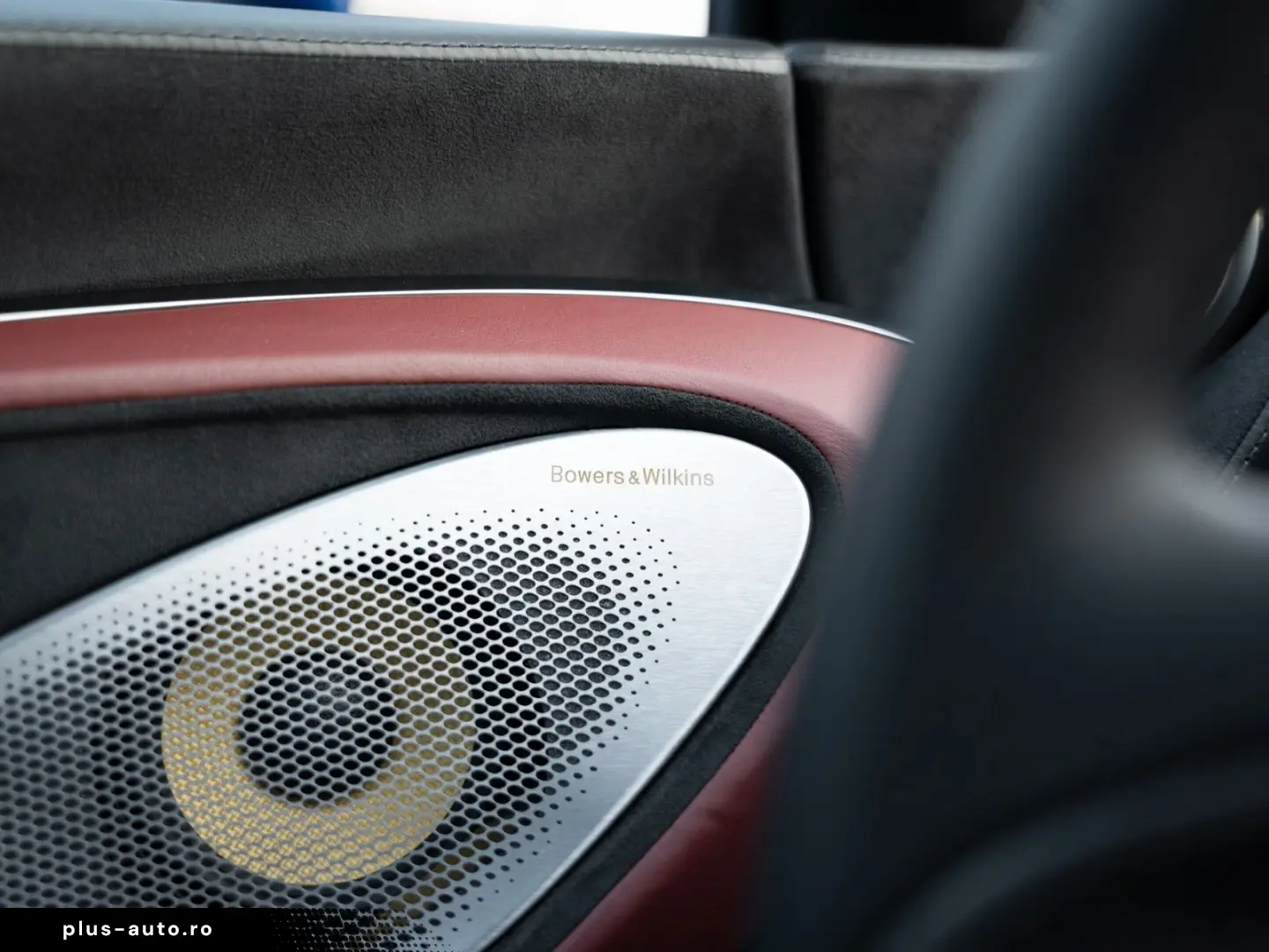 MCLAREN GT   Bowers & Wilkins   Sports Exhaust