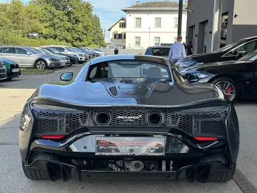 MCLAREN Artura PHEV 7 4kWh