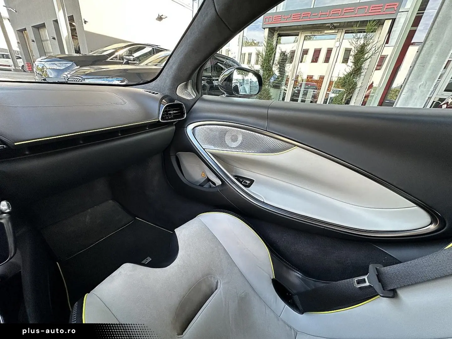 MCLAREN Artura PHEV 7 4kWh