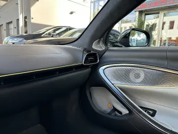 MCLAREN Artura PHEV 7 4kWh