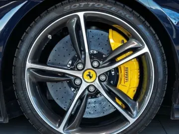 FERRARI Ferrari 296 GTB GTB 830 CV