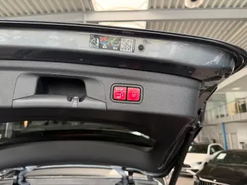 MERCEDES-BENZ GLE 300 d 4M AMG DISTRON.-STANDHEIZ-AI&hellip;