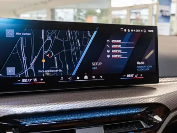 BMW M3 xDriveTouring Navi HUD 360Kamera Leder eSitze