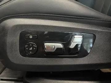 BMW XM 50e DA Prof PA  AHK Carbon H K Massage 23  LM