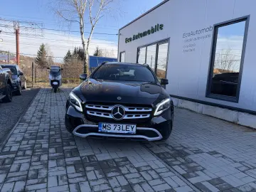 Mercedes GLA 180 Start-up Edition Automat Benzina