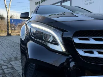 Mercedes GLA 180 Start-up Edition Automat Benzina