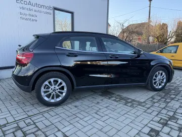 Mercedes GLA 180 Start-up Edition Automat Benzina