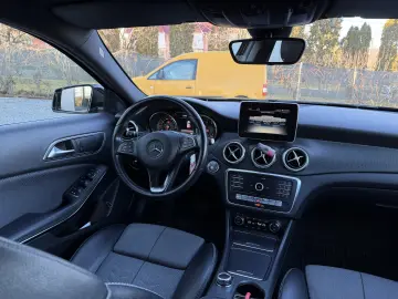 Mercedes GLA 180 Start-up Edition Automat Benzina