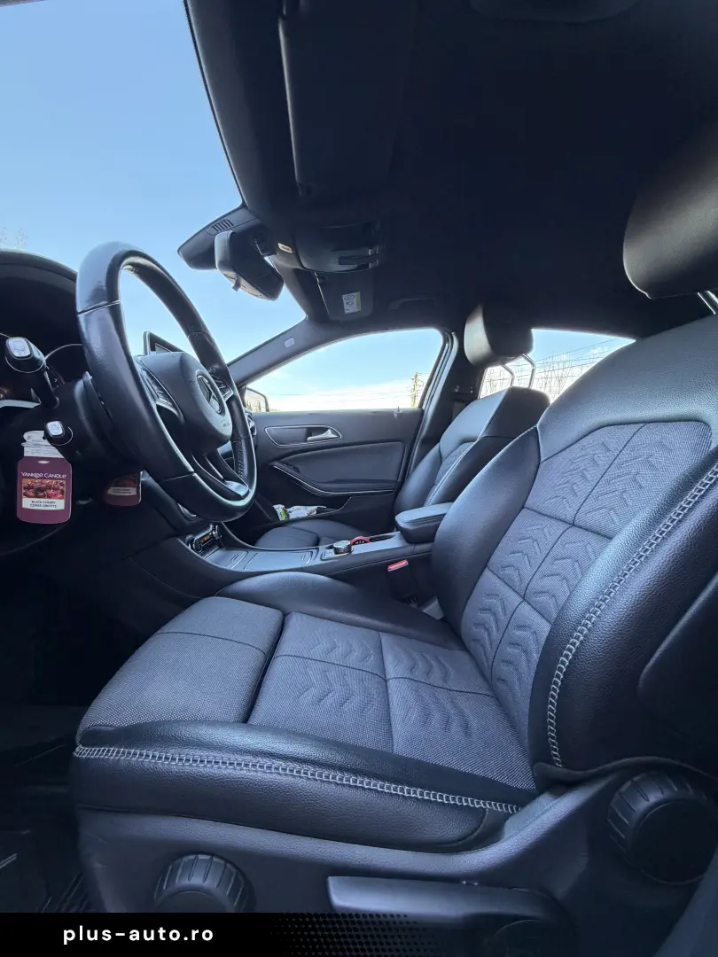 Mercedes GLA 180 Start-up Edition Automat Benzina