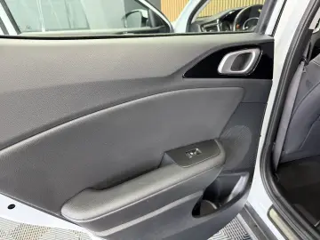 KIA XCeed 1.6 GDI DCT6 OPF Plug-in-Hybrid Vision